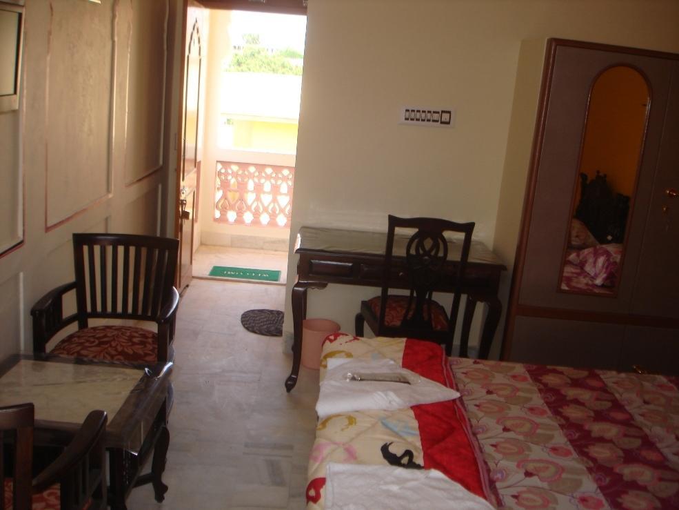 Pushkar Lake Palace Ngoại thất bức ảnh
